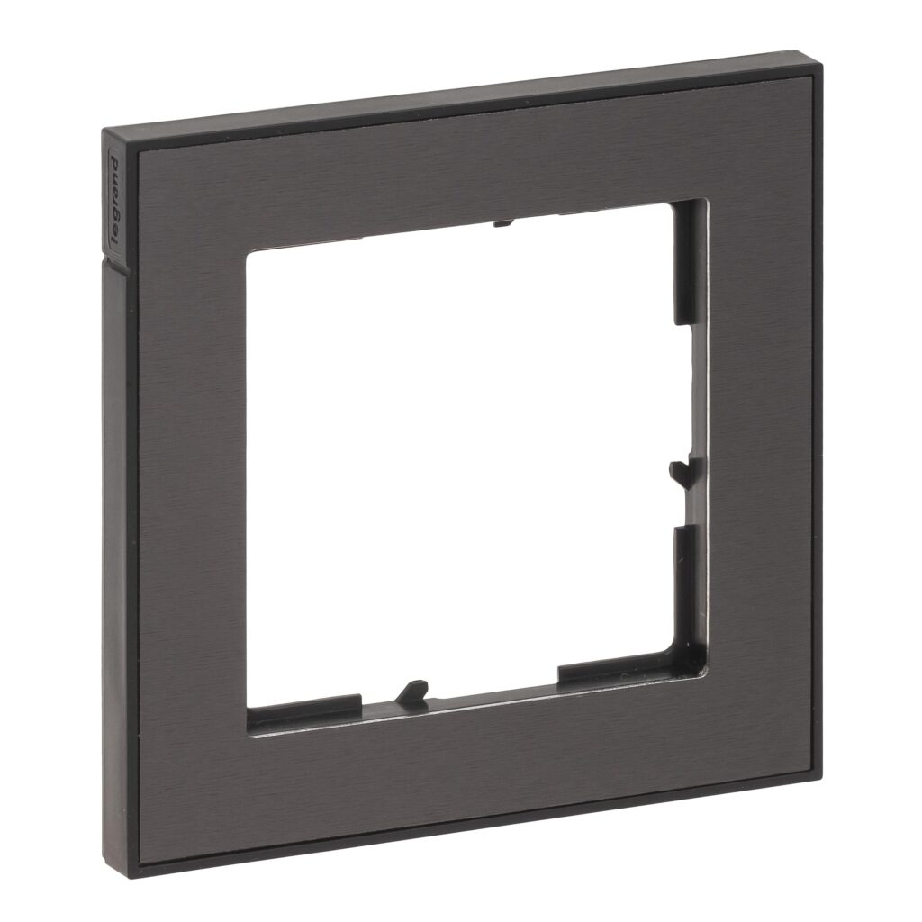 LG-765491-WEB-R